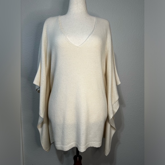 Calypso St. Barth Cream Cashmere V Neck Poncho Tunic Sweater. - Picture 1 of 7